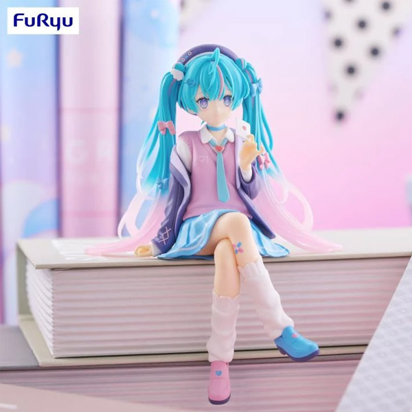 FuRyu Hatsune Miku Love Blazer Navy Color Noodle Stopper Figure